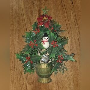Vintage Christmas Tree Wall Hanging 13" Plastic Poinsettia Half Flat Snowman